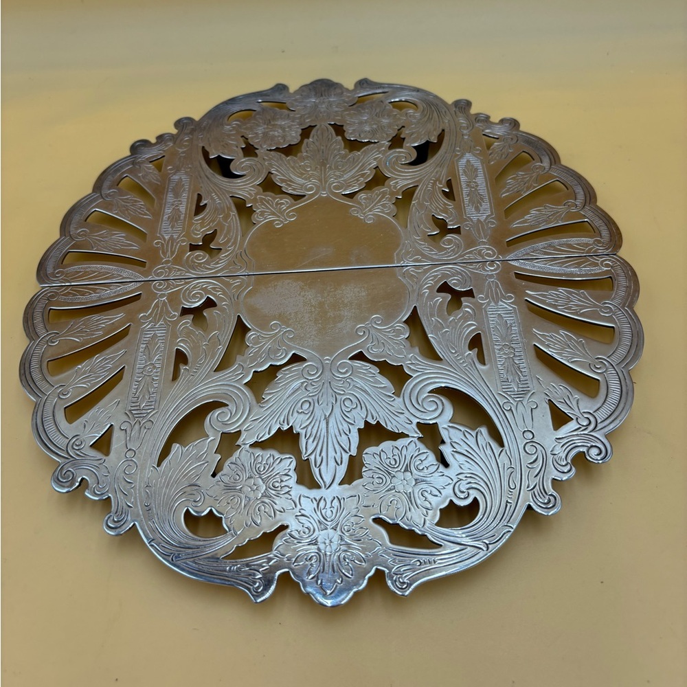 Wallace Silversmiths silver plate expandable ornate trivet, thanksgiving